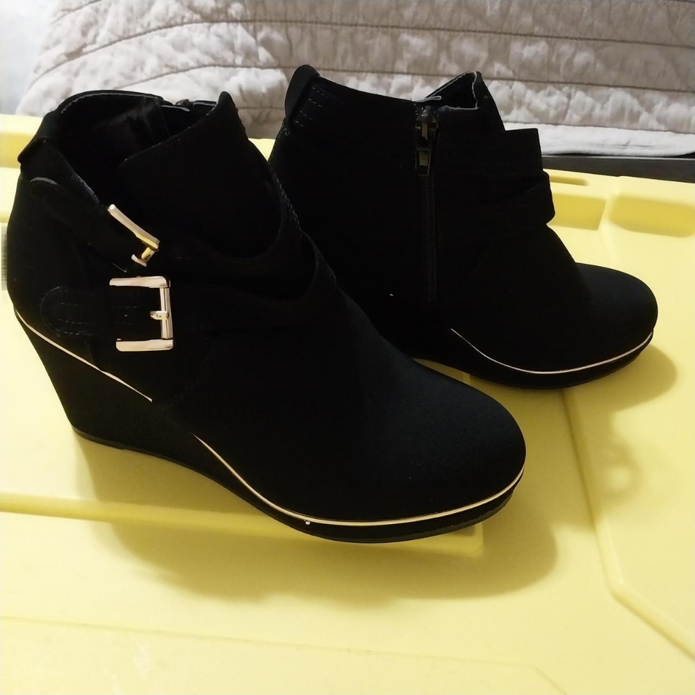 Elegant Black Wedge Ankle Boots